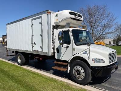 Freightliner M2 20 ft Refrigerated Truck - 240HP, 6 Speed Automatic