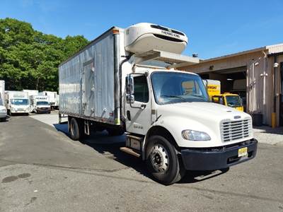 Freightliner M2 22 ft Refrigerated Truck - 240HP, 6 Speed Automatic
