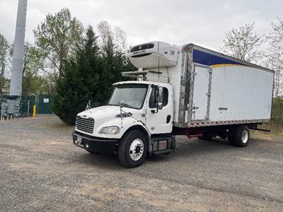 Freightliner M2 24 ft Refrigerated Truck - 240HP, 6 Speed Automatic