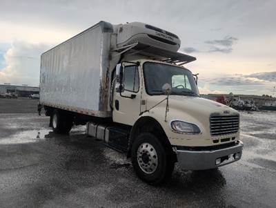 Freightliner M2 22 ft Refrigerated Truck - 300HP, 6 Speed Automatic, Thermo King T880R-30