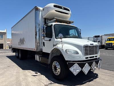 Freightliner M2 28 ft Refrigerated Truck - 350HP, 6 Speed Automatic