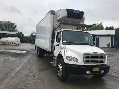 Freightliner M2 26 ft Refrigerated Truck - 240HP, 6 Speed Automatic