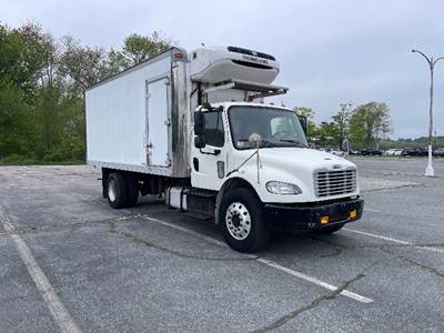 Freightliner M2 20 ft Refrigerated Truck - 220HP, 6 Speed Automatic