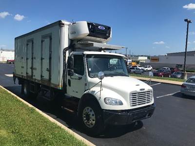 Freightliner M2 22 ft Refrigerated Truck - 250HP, 7 Speed Automatic