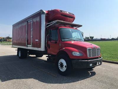 Freightliner M2 Refrigerated Truck - 220HP, 6 Speed Automatic, Thermo King T880S-30