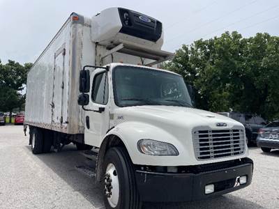 Freightliner M2 26 ft Refrigerated Truck - 220HP, 6 Speed Automatic