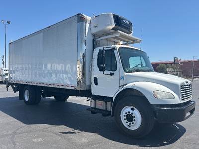 Freightliner M2 24 ft Refrigerated Truck - 240HP, 6 Speed Automatic, Carrier SUPRA860