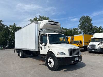 Freightliner M2 24 ft Refrigerated Truck - 220HP, 6 Speed Automatic, Thermo King T680R-50