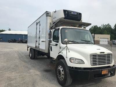 Freightliner M2 24 ft Refrigerated Truck - 220HP, 6 Speed Automatic, Carrier SUPRA660