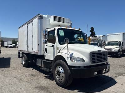 Freightliner M2 16 ft Refrigerated Truck - 220HP, 6 Speed Automatic, Thermo King V520-10