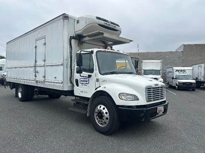 Freightliner M2 26 ft Refrigerated Truck - 220HP, 6 Speed Automatic, Thermo King T880S-50