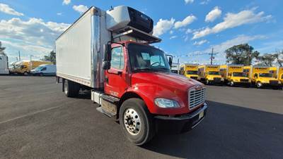 Freightliner M2 22 ft Refrigerated Truck - 250HP, 6 Speed Automatic