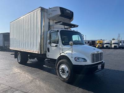 Freightliner M2 20 ft Refrigerated Truck - 220HP, 6 Speed Automatic