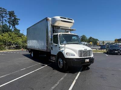 Freightliner M2 22 ft Refrigerated Truck - 220HP, 6 Speed Automatic, Thermo King T880S-30