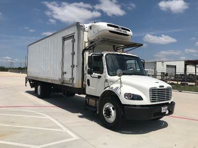 Freightliner M2 26 ft Refrigerated Truck - 220HP, 6 Speed Automatic