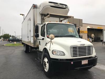 Freightliner M2 26 ft Refrigerated Truck - 250HP, 6 Speed Automatic