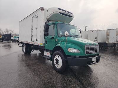Freightliner M2 20 ft Refrigerated Truck - 220HP, 6 Speed Automatic