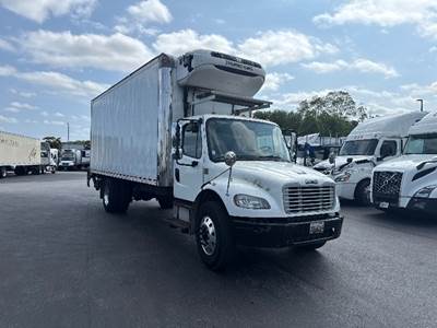 Freightliner M2 22 ft Refrigerated Truck - 220HP, 6 Speed Automatic, Thermo King T880S-30