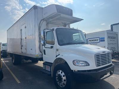 Freightliner M2 27 ft Refrigerated Truck - 220HP, 6 Speed Automatic, Carrier SUPRA660