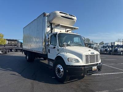 Freightliner M2 22 ft Refrigerated Truck - 220HP, 6 Speed Automatic, Thermo King T880S-30