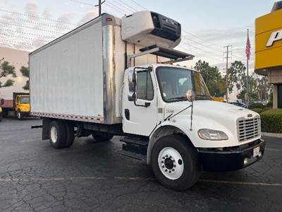 Freightliner M2 20 ft Refrigerated Truck - 220HP, 6 Speed Automatic