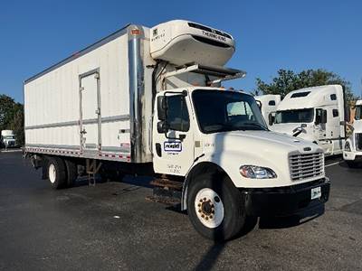 Freightliner M2 26 ft Refrigerated Truck - 220HP, 7 Speed Automatic