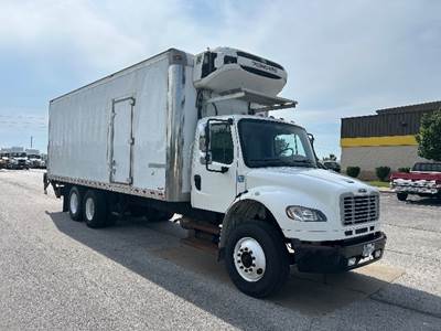 Freightliner M2 26 ft Refrigerated Truck - 300HP, 6 Speed Automatic