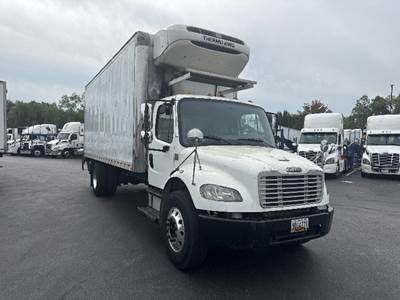 Freightliner M2 22 ft Refrigerated Truck - 220HP, 6 Speed Automatic, Thermo King T880S-30