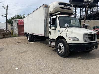 Freightliner M2 26 ft Refrigerated Truck - 260HP, 6 Speed Automatic, Thermo King T1080R50
