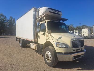 Freightliner M2 22 ft Refrigerated Truck - 300HP, 6 Speed Automatic, Thermo King T880R-30