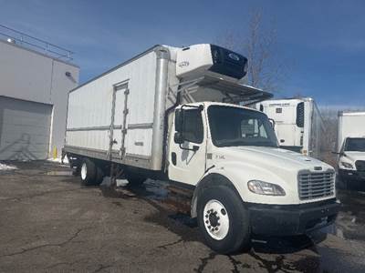 Freightliner M2 Refrigerated Truck - 220HP, 6 Speed Automatic, Carrier SUPRA860