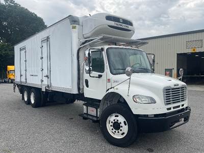 Freightliner M2 26 ft Refrigerated Truck - 260HP, 6 Speed Automatic