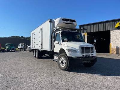 Freightliner M2 26 ft Refrigerated Truck - 260HP, 6 Speed Automatic