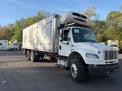 Freightliner M2 26 ft Refrigerated Truck - 300HP, 6 Speed Automatic