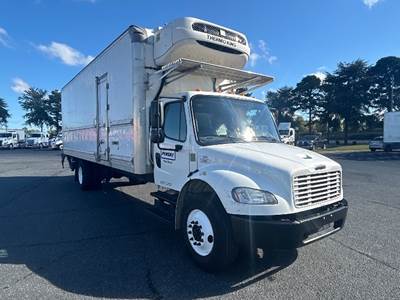 Freightliner M2 26 ft Refrigerated Truck - 220HP, 6 Speed Automatic