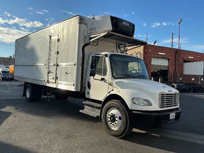 Freightliner M2 Refrigerated Truck - 220HP, 6 Speed Automatic, Carrier SUPRA960