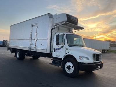 Freightliner M2 Refrigerated Truck - 220HP, 6 Speed Automatic, Carrier SUPRA960