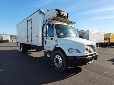 Freightliner M2 Refrigerated Truck - 220HP, 6 Speed Automatic, Carrier SUPRA660