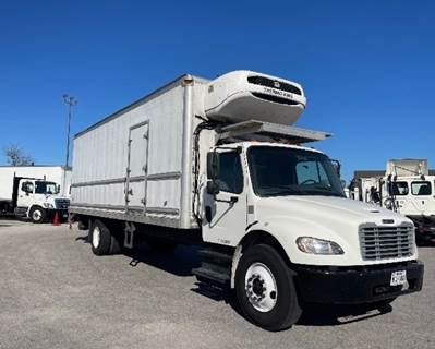 Freightliner M2 26 ft Refrigerated Truck - 220HP, 6 Speed Automatic