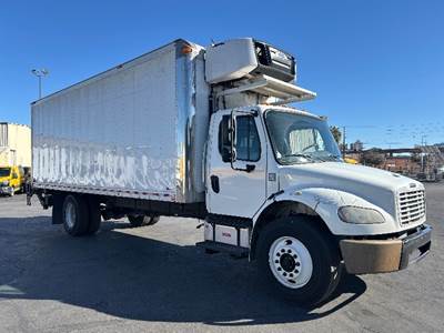 Freightliner M2 Refrigerated Truck - 240HP, 6 Speed Automatic, Carrier SUPRA860