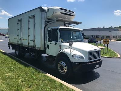 Freightliner M2 22 ft Refrigerated Truck - 250HP, 7 Speed Automatic