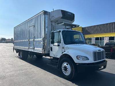 Freightliner M2 Refrigerated Truck - 220HP, 6 Speed Automatic, Carrier SUPRA860
