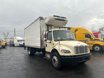 Freightliner M2 Refrigerated Truck - 220HP, 6 Speed Automatic, Thermo King T880S-30