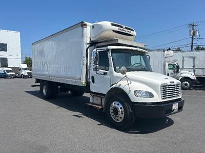 Freightliner M2 22 ft Refrigerated Truck - 240HP, 7 Speed Automatic