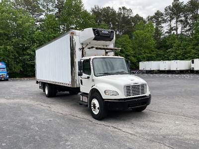 Freightliner M2 Refrigerated Truck - 220HP, 6 Speed Automatic, Carrier SUPRA760