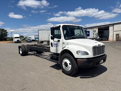 Freightliner M2 Refrigerated Truck - 220HP, 6 Speed Automatic