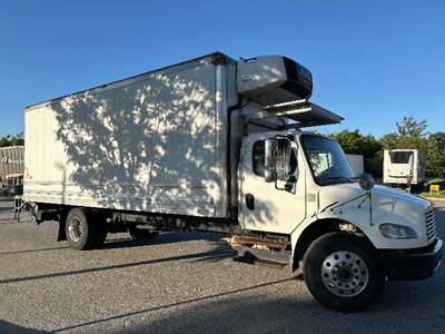 Freightliner M2 Refrigerated Truck - 240HP, 6 Speed Automatic, Carrier SUPRA760