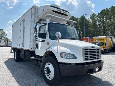 Freightliner M2 Refrigerated Truck - 260HP, 6 Speed Automatic, Thermo King T880R-50