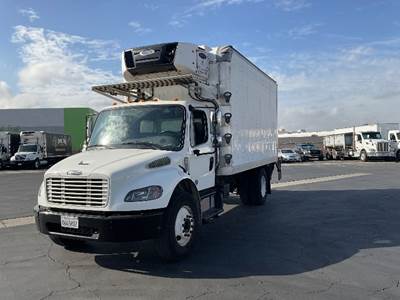 Freightliner M2 Refrigerated Truck - 220HP, 7 Speed Automatic, Carrier SUPRA660