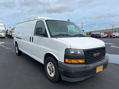 GMC G33705 Refrigerated Truck - 341HP, 6 Speed Automatic